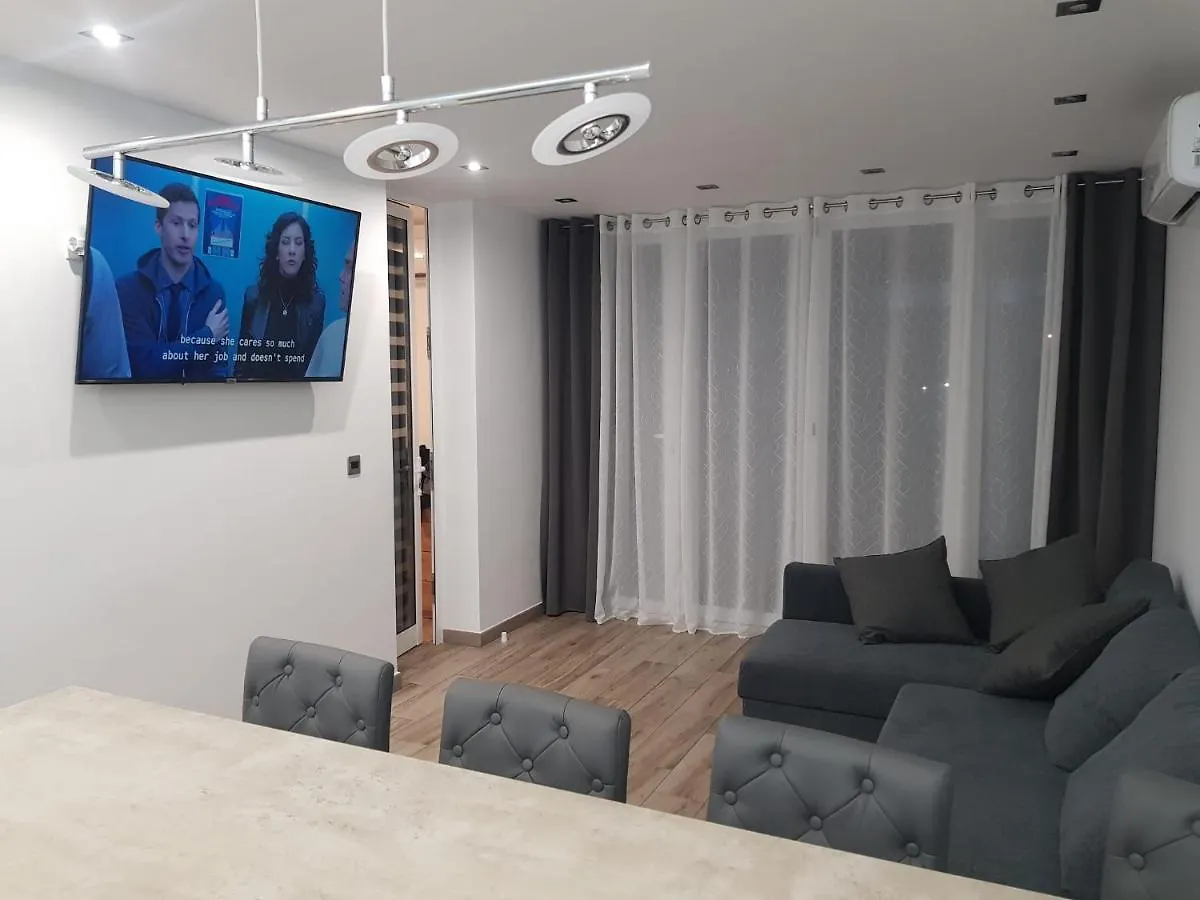 Family Comfortable Apartment Arona