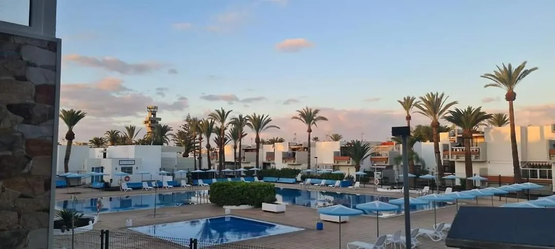 Family Comfortable Apartment Arona