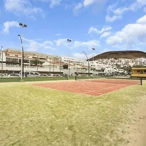 Studio In Torres Del Sol Griffin Near The Beach Apartment